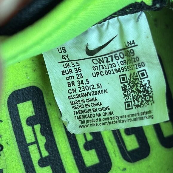 (E) Nike LeBron 18 GS Big Kids' Shoes Black Crimson Volt CW2760-009 Size 4 Y - Picture 2 of 14